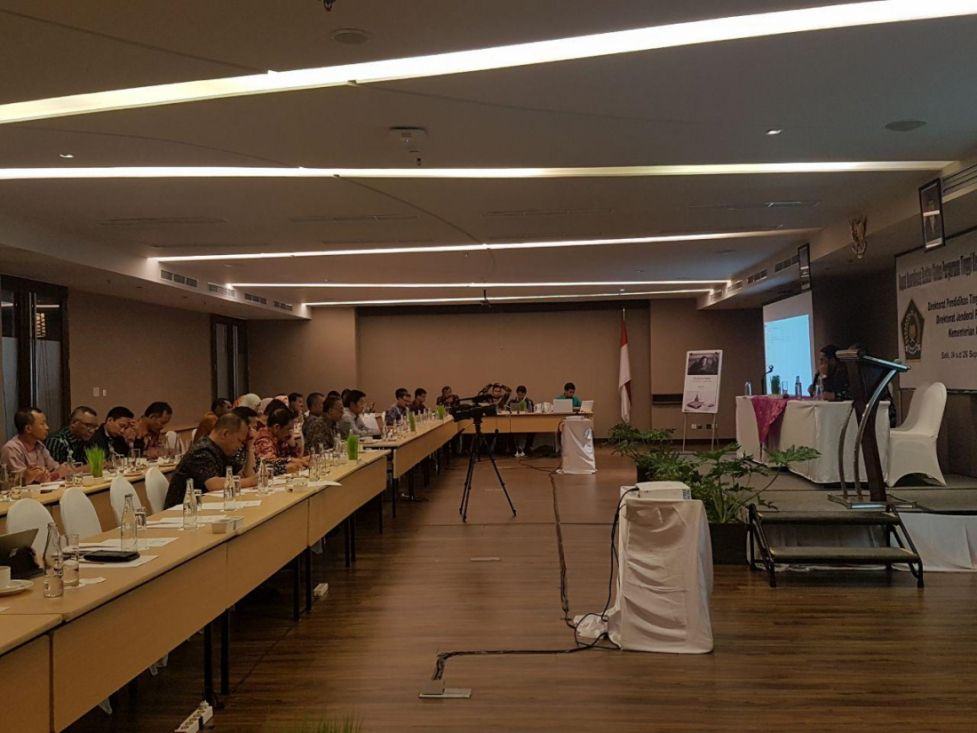 Foto: Suasana Rapat Koordinasi Rektor/Ketua Perguruan Tinggi Keagamaan Islam Negeri (PTKIN), Minggu (24/9), di Denpasar.
