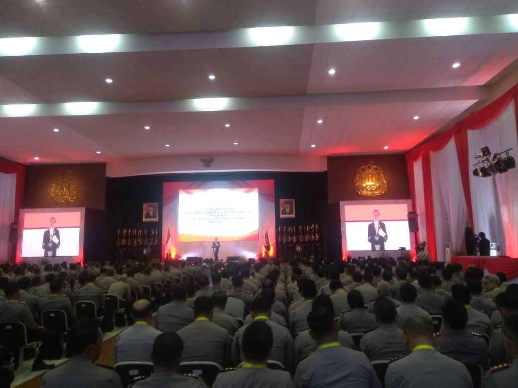 Foto: Presiden Jokowi pada acara apel para Kepala Satuan Wilayah Polri 2017, di komplek Akpol Semarang, Jawa Tengah, Senin (9/10).