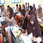 Tim Pengabdi Jurusan PPB/BK Unimed Implentasikan Program Penyiapan Siswa Hadapi UN