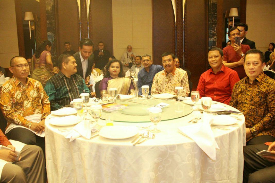 HUT Republik India ke-69
