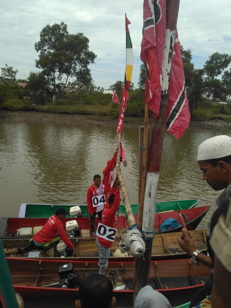 Perlombaan Perahu Mesin