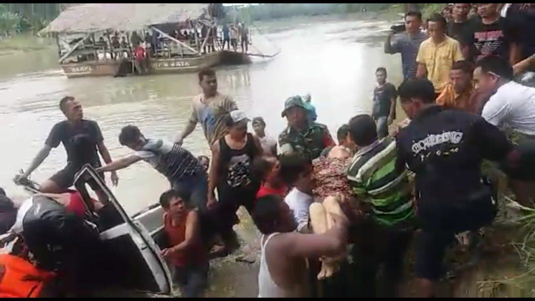 Tenggelam Mobil Taft