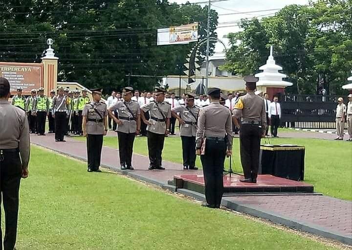 Tiga Kapolsek