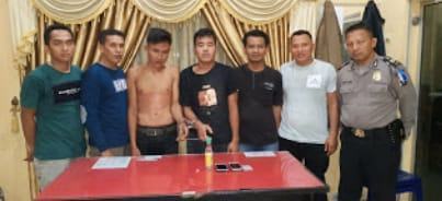 Dua Pemuda Warga Losari Tertangkap Saat Asyik Nyabu