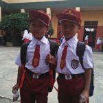 Hari Pertama Sekolah Banjar, Orangtua Antarkan Anak Sampai Gerbang