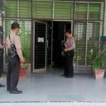 Personel Polda Sumut Menggeledah Kantor BPKAD Labusel dan Labura
