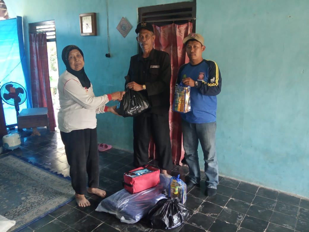 Rumah Roboh di Ciamis, Terima Bantuan dari Dinas Sosial