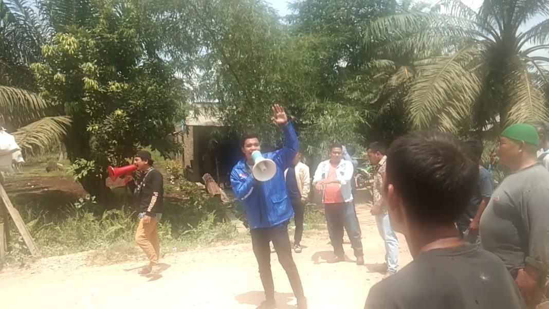 AMMPH Melakukan Aksi di PT CSR Negeri Lama