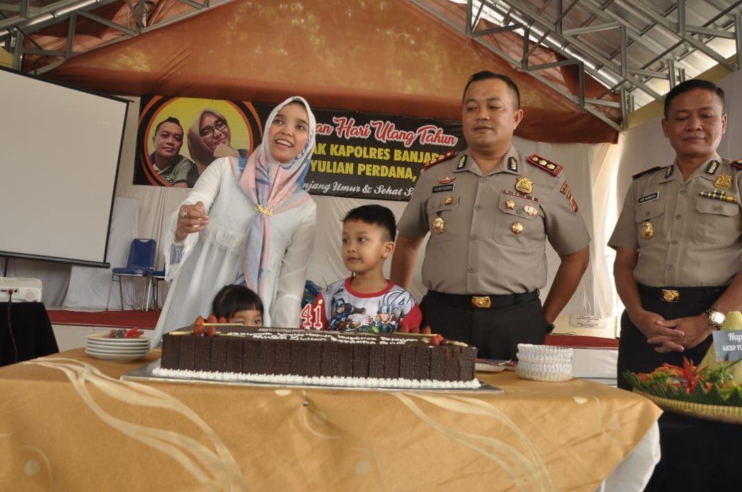 Ulang Tahun Ke 41, Kapolres Banjar Dapat Kejutan Dari Anggotanya