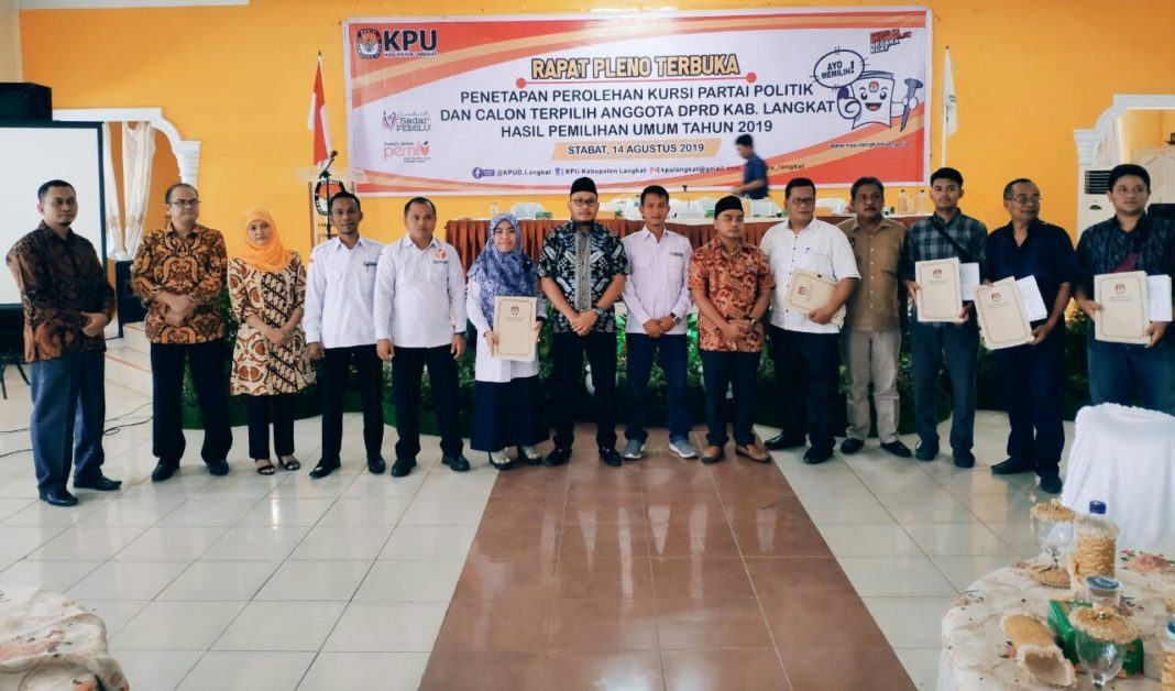 KPU Langkat, Tetapkan Anggota DPRD Terpilih Hasil Pileg 2019