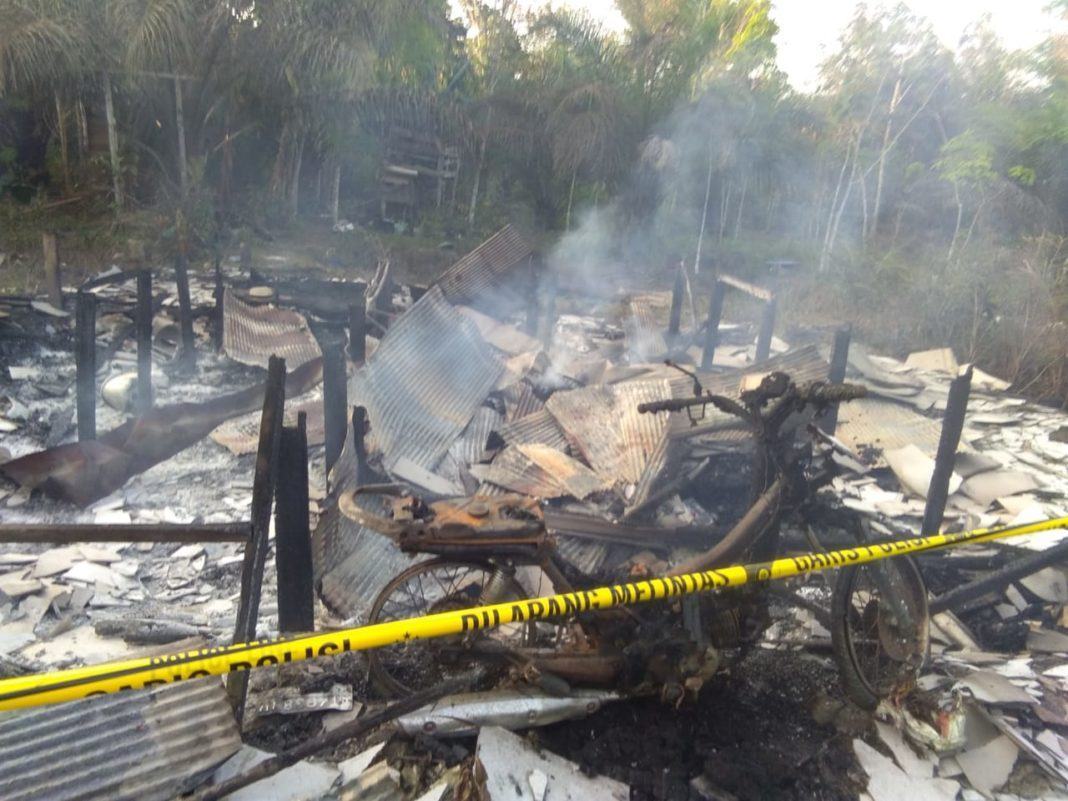 Rumah Habis Terbakar, Ayo Bantu Rio!