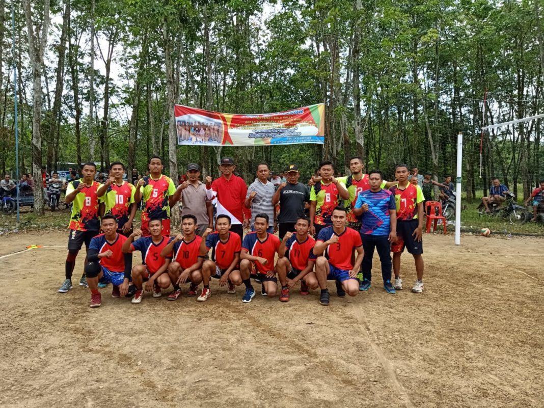 Grand Final Volly Ball, Memperebutkan Piala Kepala Desa Kampung Baru