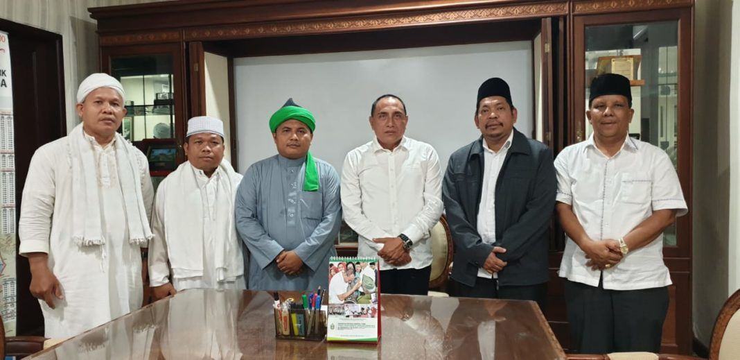 Gubsu Buka Launching Buku Dakwah Kerukunan Dan Kebangsaan TGB