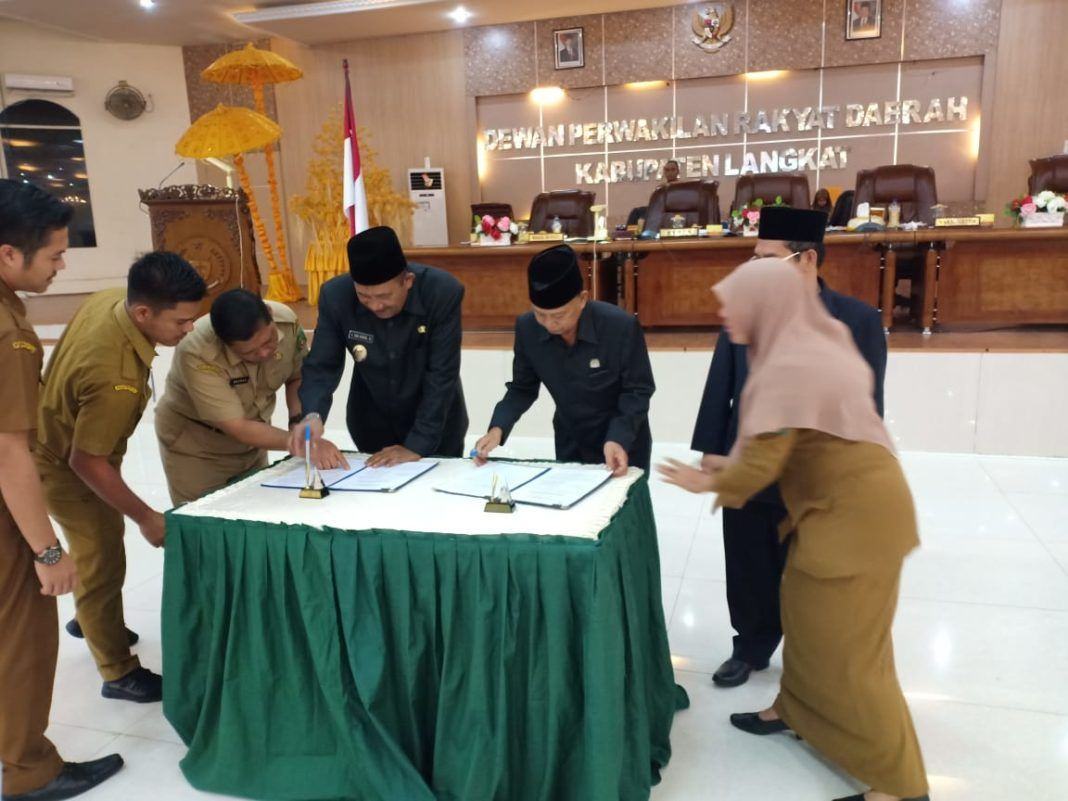 DPRD Langkat, 7 Ranperda Sah, Semoga Mengakomodir Kepentingan Masyarakat