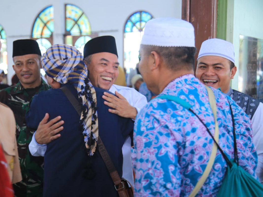 Plt Bupati Labuhanbatu, Sambut Kepulangan Jamaah Haji Kloter 10
