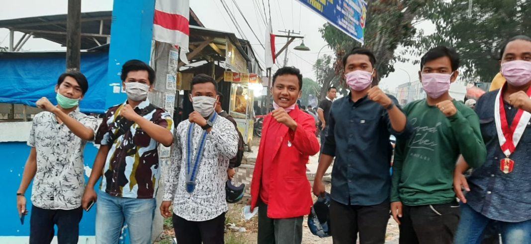 Satuan Organisasi Mahasiswa Labuhanbatu, Bagikan Masker dengan Pengguna Jalan
