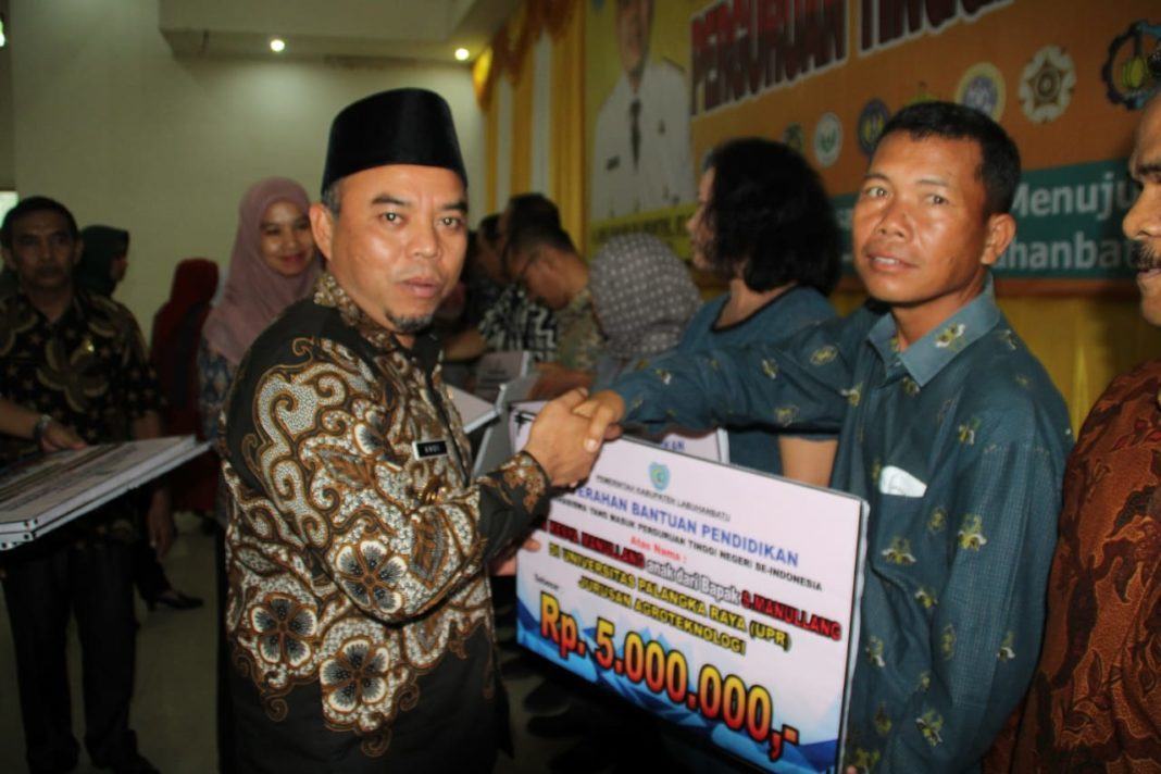 Bupati Labuhanbatu, Motivasi Mahasiswa Belajar di Perguruan Tinggi Negeri