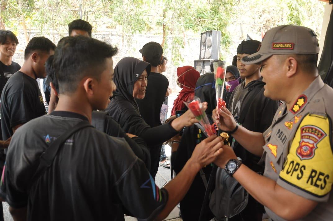 Aksi Buruh Banjar, di Kantor Walikota Dan DPRD Banjar