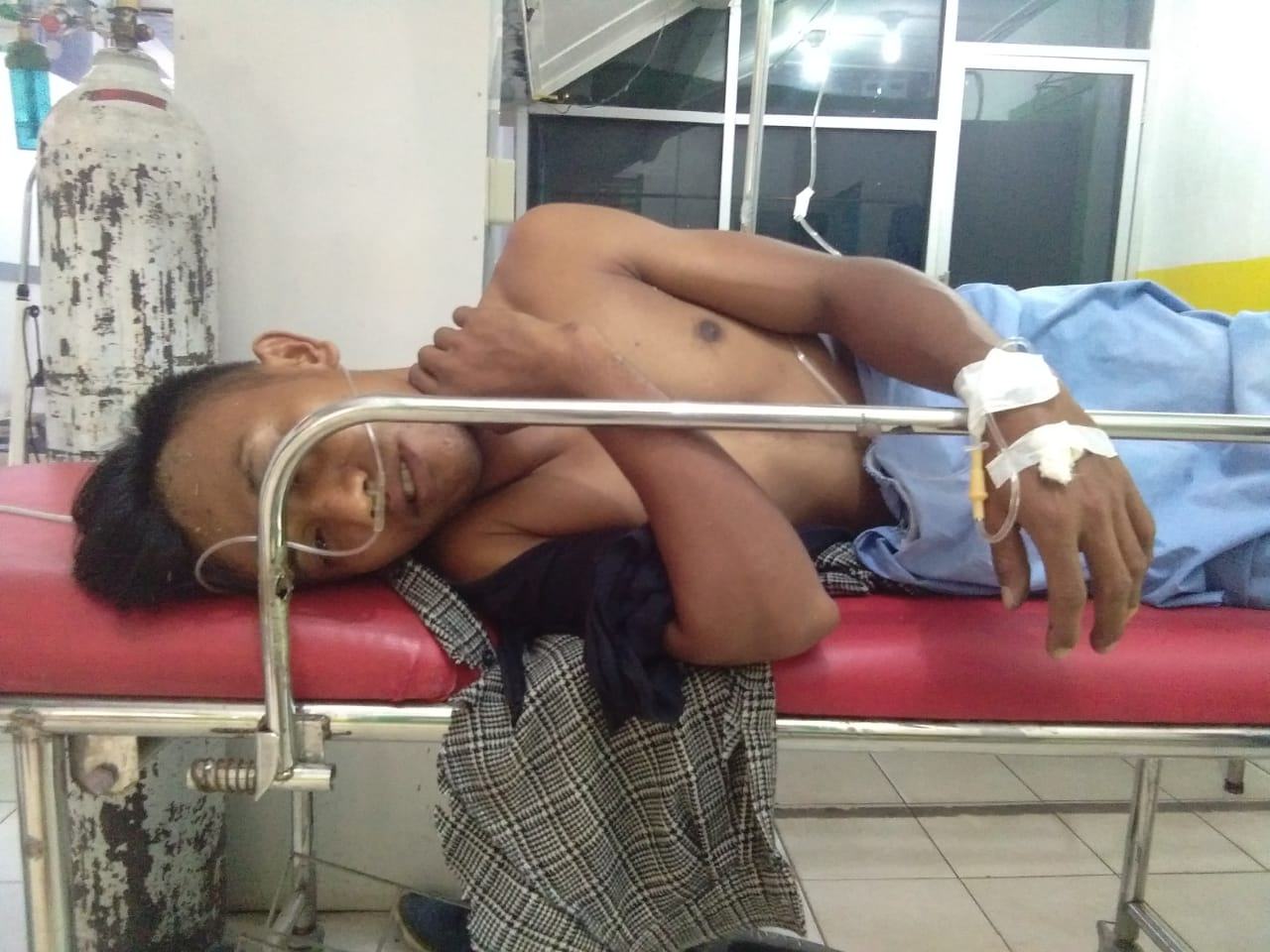 Tersengat Listrik, Dua Pria Labura Dilarikan ke Rumah Sakit