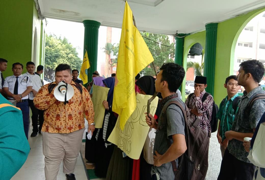 PMII FDK UINSU, Aksi Demo di Biro Rektor