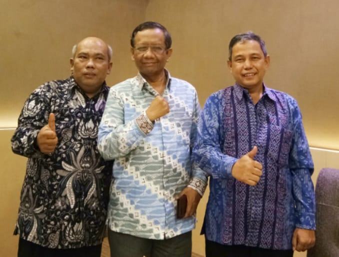 Kabinet Jokowi, Prof Mahfud Layak dan Sangat Wajar