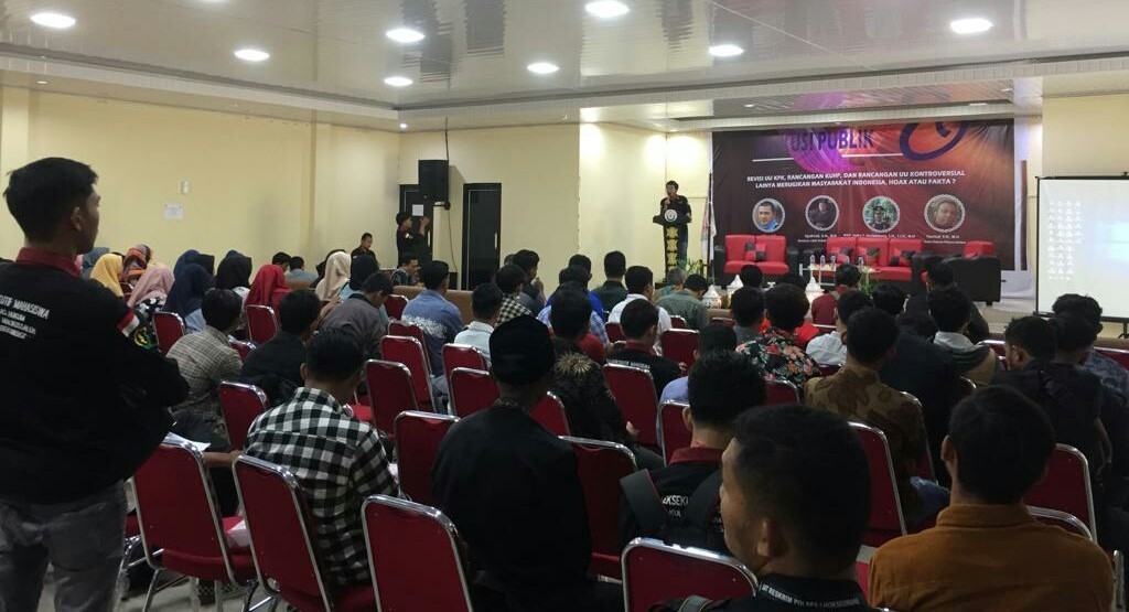 FH Unimal, Diskusi Soal UU Kontroversi