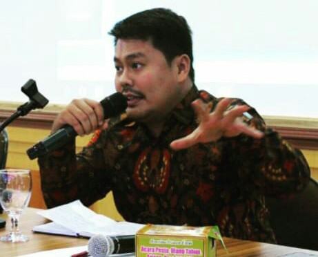 Badan Legislasi Nasional, Harus Dipimpin Profesional