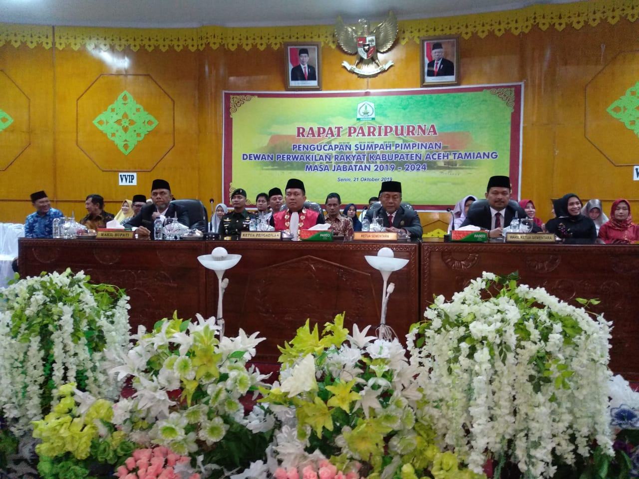 DPRK Aceh Tamiang, Pengangkatan Sumpah Ketua dan Wakil