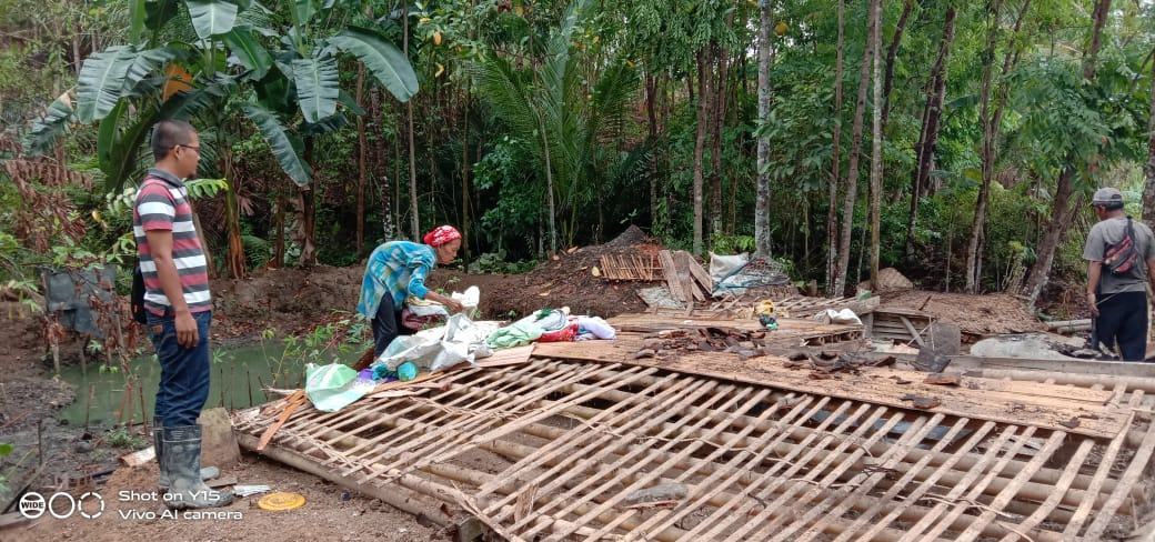 Diguyur Hujan Deras, Rumah di Ciamis Rata Dengan Tanah