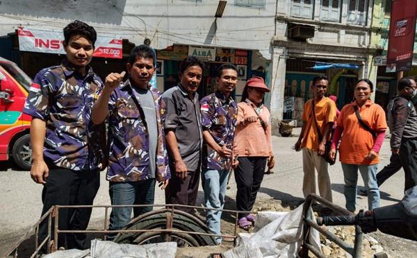 AMPI Rayon Bandar, Gotong Royong Tambal Jalan Yang Berlubang