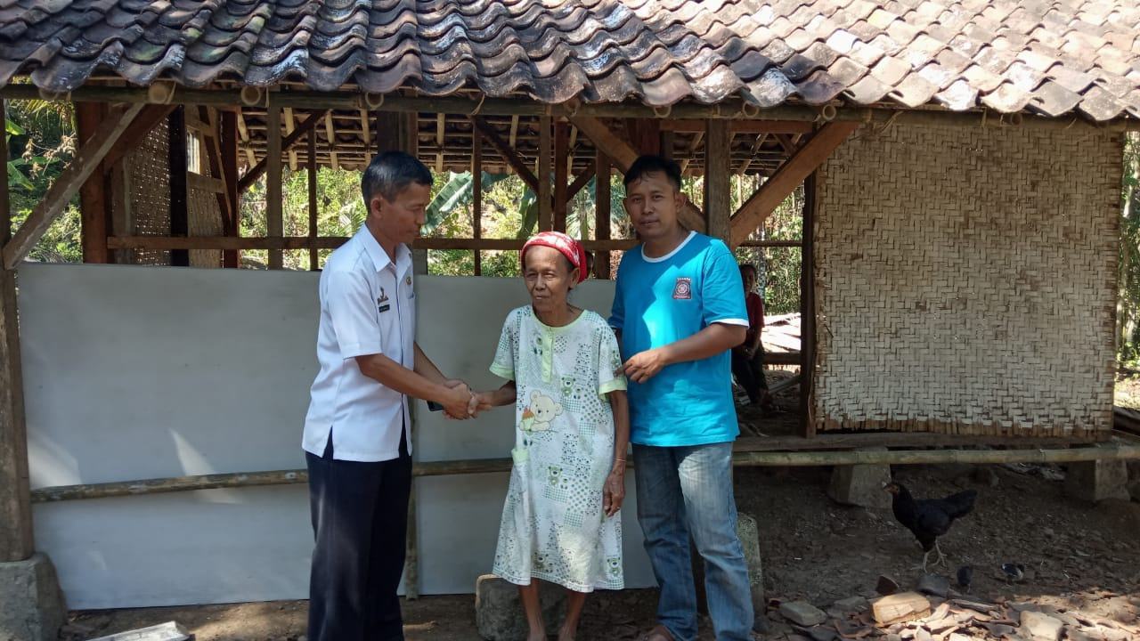 Rumah Ambruk Ciamis, UPTD Bina Marga Baksos Bedah Rumah
