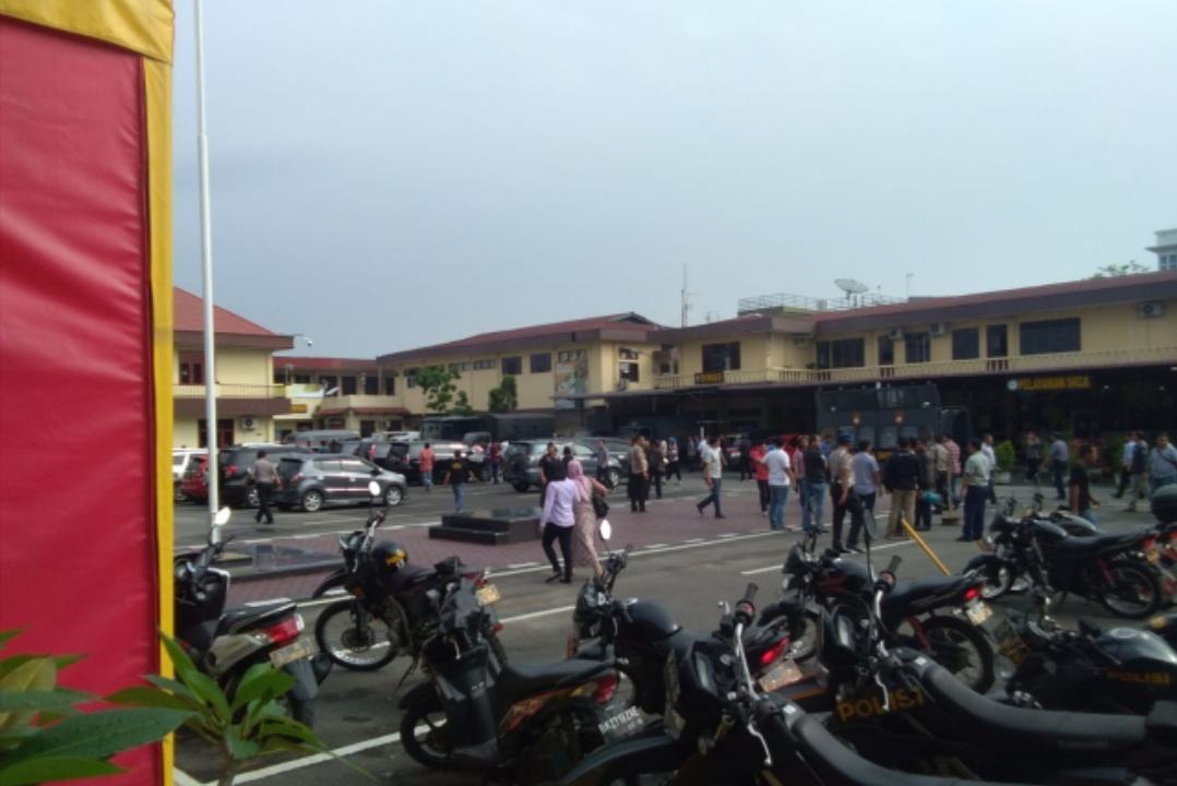 Bom di Poltabes Medan, 6 Orang Luka