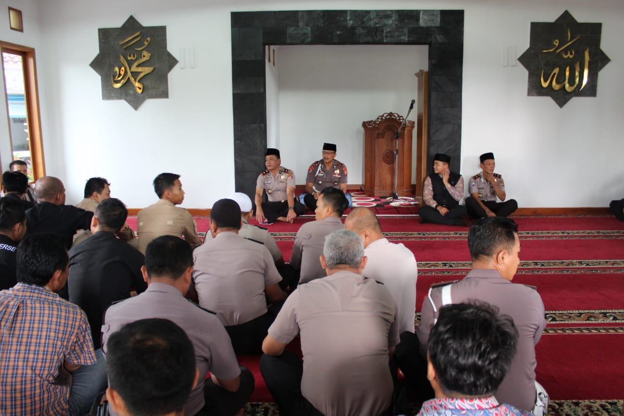Polres Banjar, Adakan Pengajian dalam Rangka Pembinaan Rohani