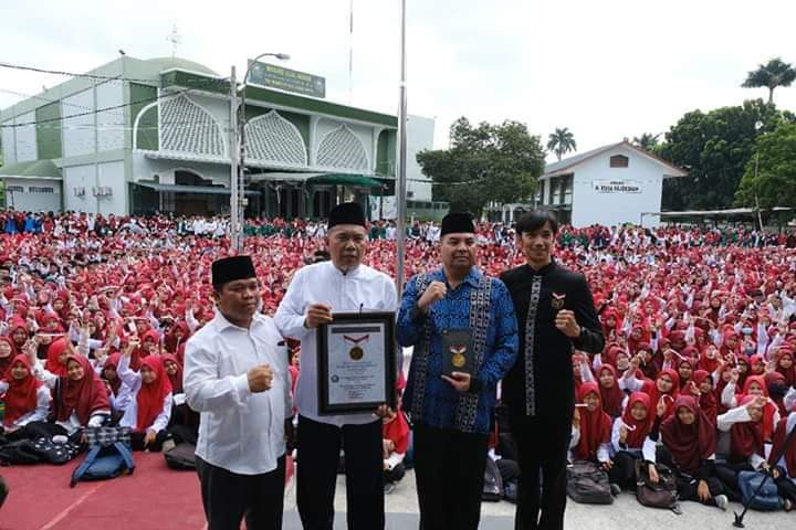 Menkopolhukam ke UIN-SU, Sejuta Shalawat Pecahkan Rekor MURI