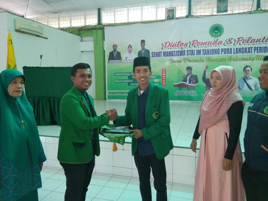 Ketua STAI JM Tanjung Pura, Lantik Pengurus Senat Mahasiswa