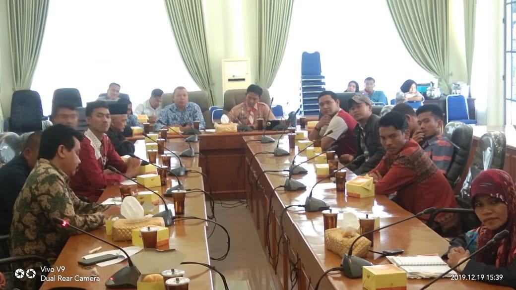 Jalan Rusak Wampu, Anggota DPRD Janji Masuk APBD 2021