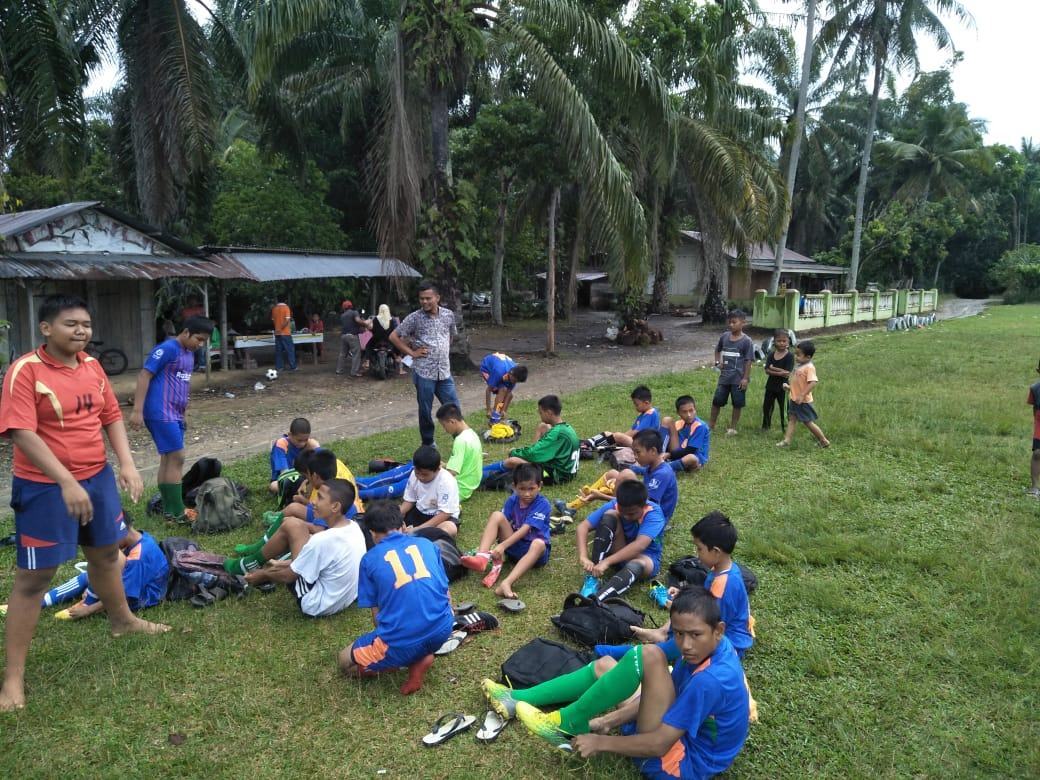 Barat FC, Siap Berlaga dan Tampil Beda di Labuhanbatu