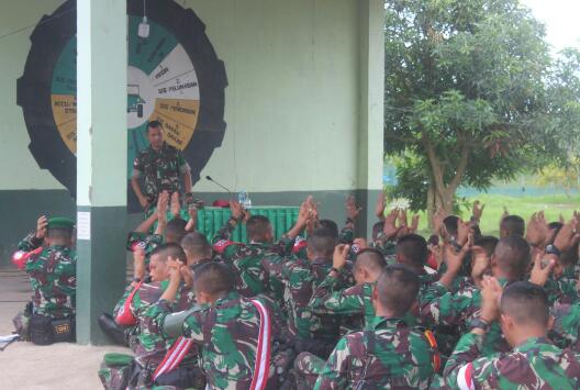 Asops Kasdam XII/Tpr, Berikan Pengarahan kepada Satgas Yonif 133/YS
