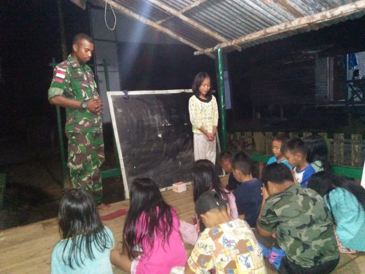 Satgas Pamtas Yonif 133/YS, Bantu Pendidikan di Perbatasan