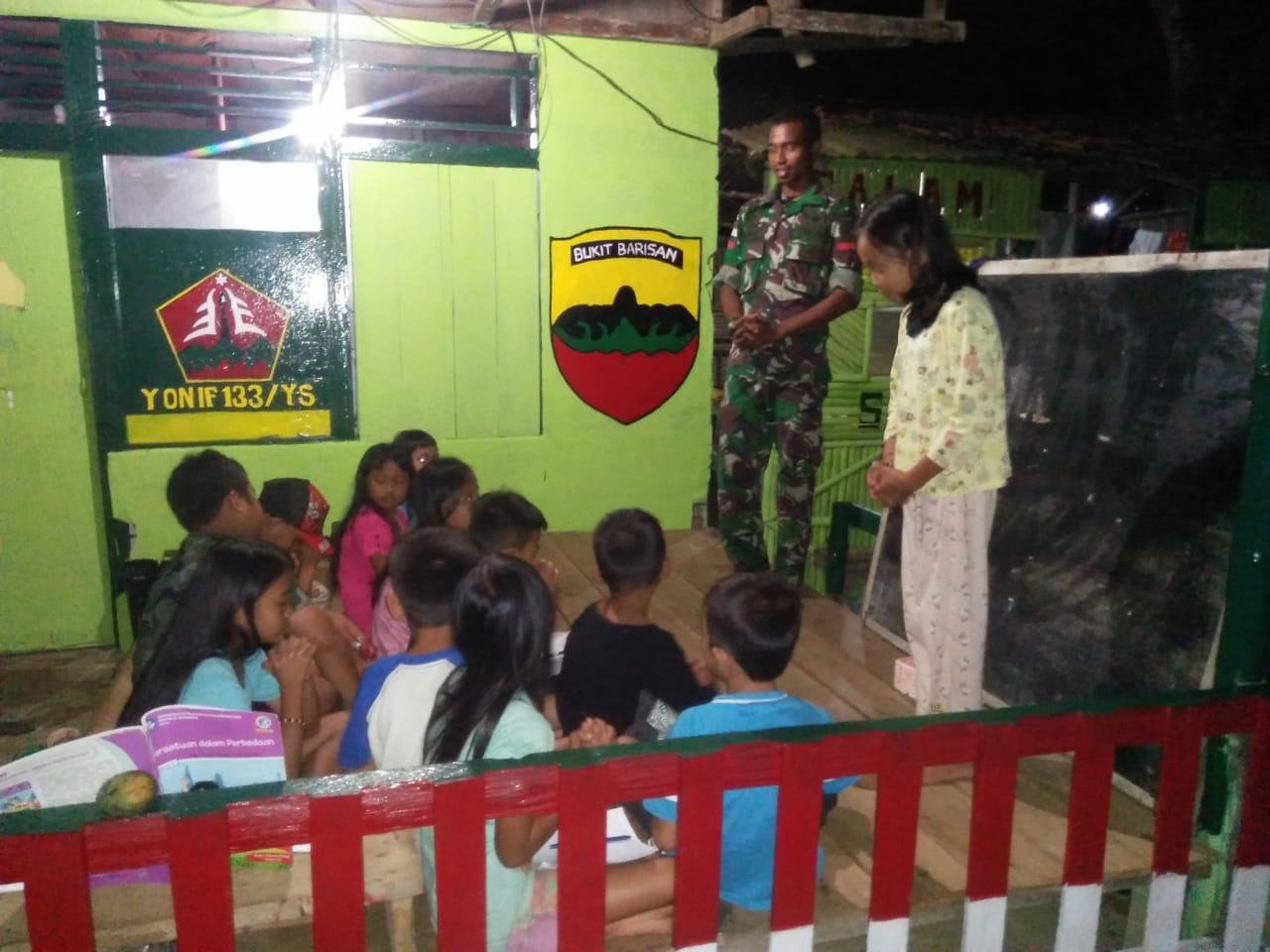 Satgas Pamtas Yonif 133/YS, Bantu Pendidikan di Perbatasan