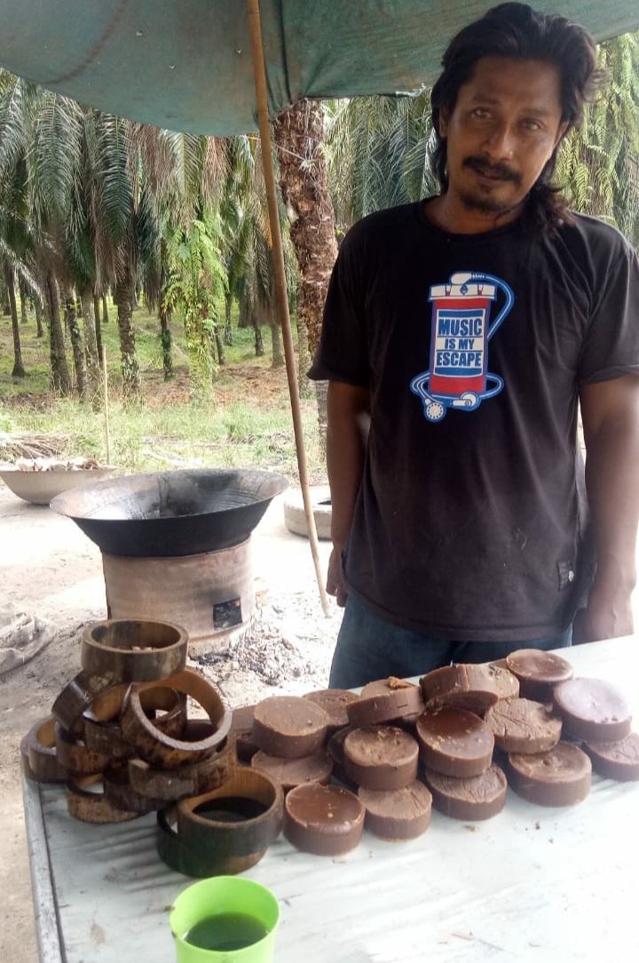 Manfaatkan Pohon Sawit, Diolah Jadi Gula Aren