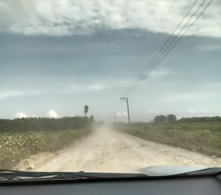 Jalan Rusak Wampu Langkat, Masyarakat Keluhkan Jalan Berdebu