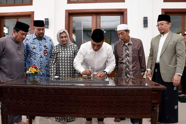 Edy Rahmayadi Resmikan Masjid Gubsu