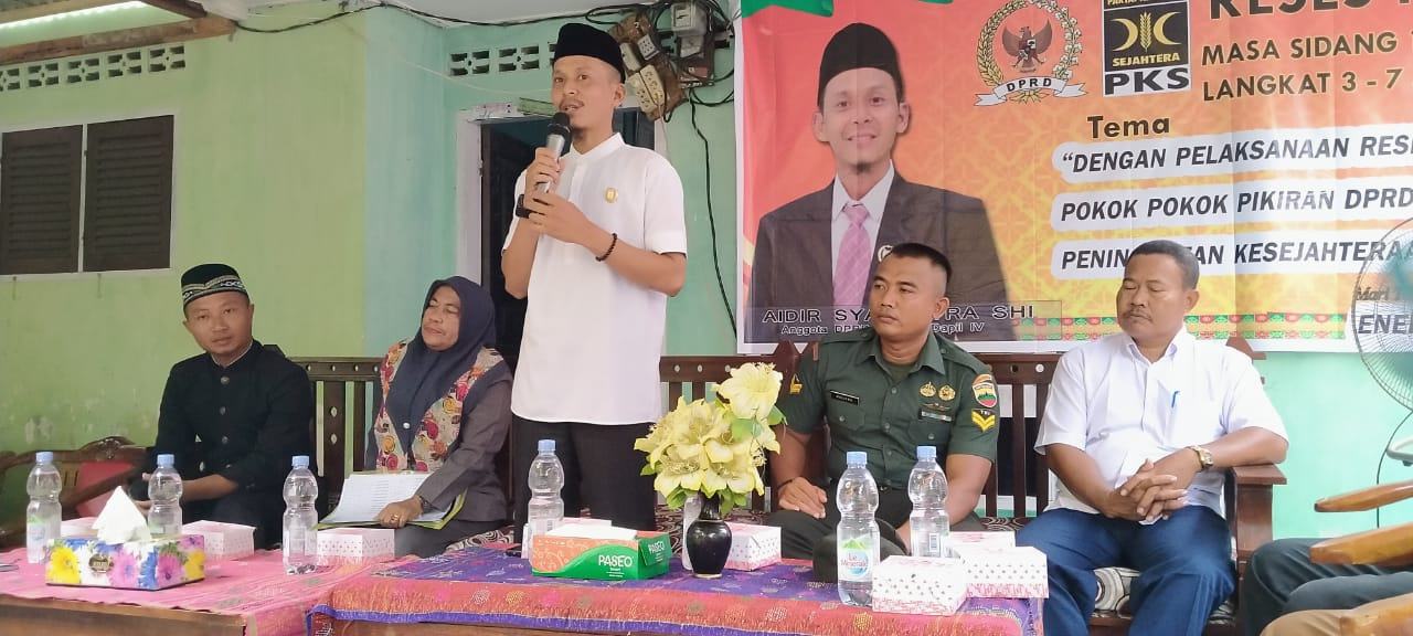 Reses Anggota DPRD, Warga Usulkan Pengaspalan Jalan Hingga Bangun Masjid