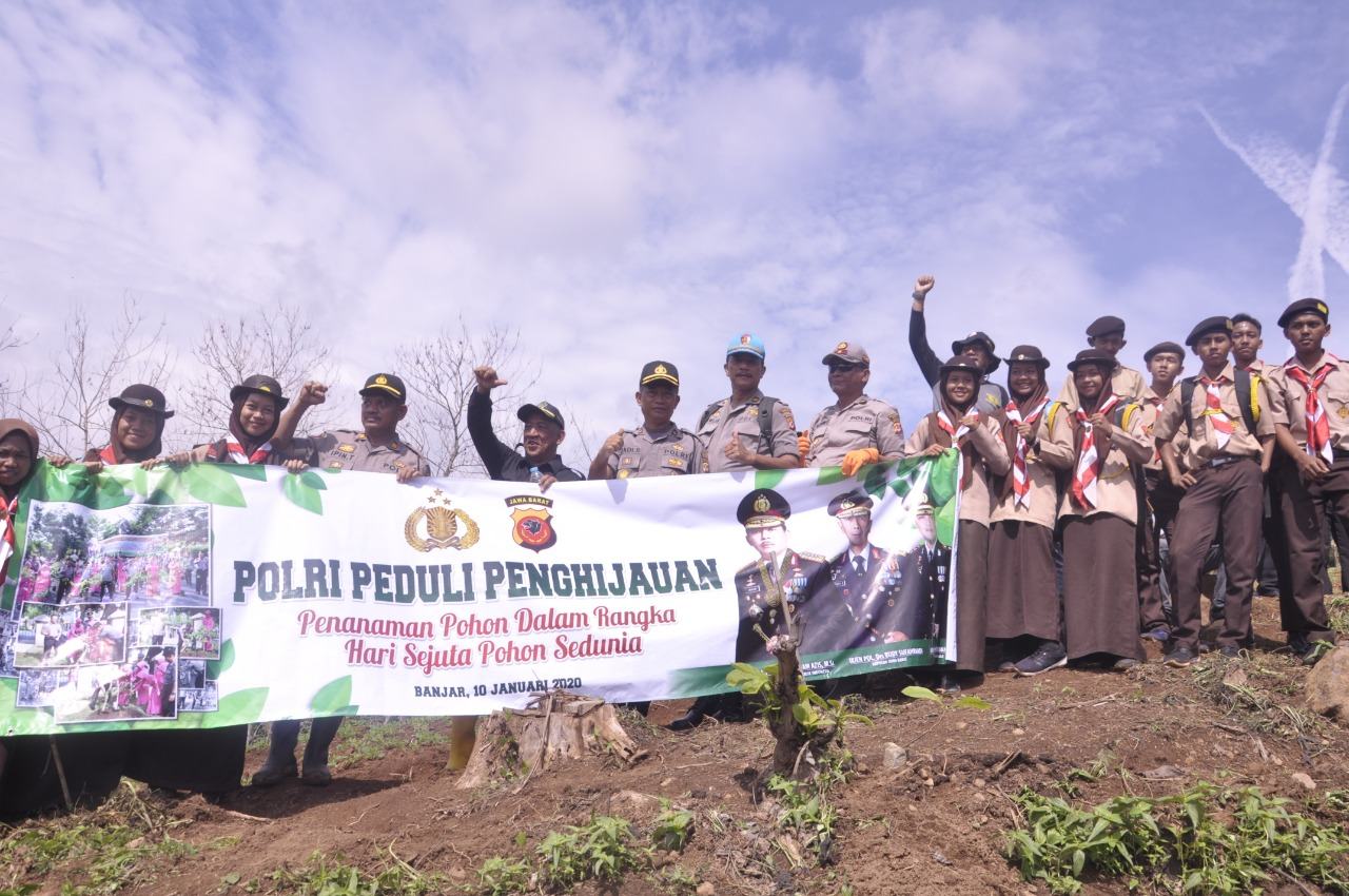 Polres Banjar, Adakan Kegiatan Polri Peduli Penghijauan