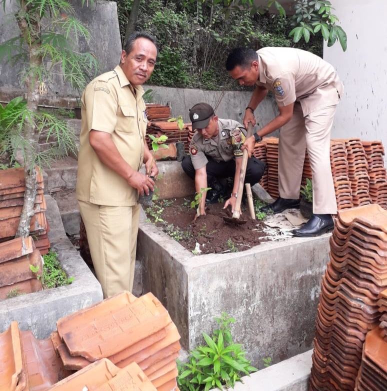 Penanaman Pohon di Banjar, Wujud Kepedulian Polri