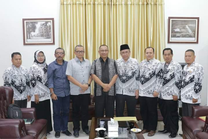 Akhyar Ajak PGRI Kota Medan Dukung dan Terapkan Program Medan Merdeka Belajar 
