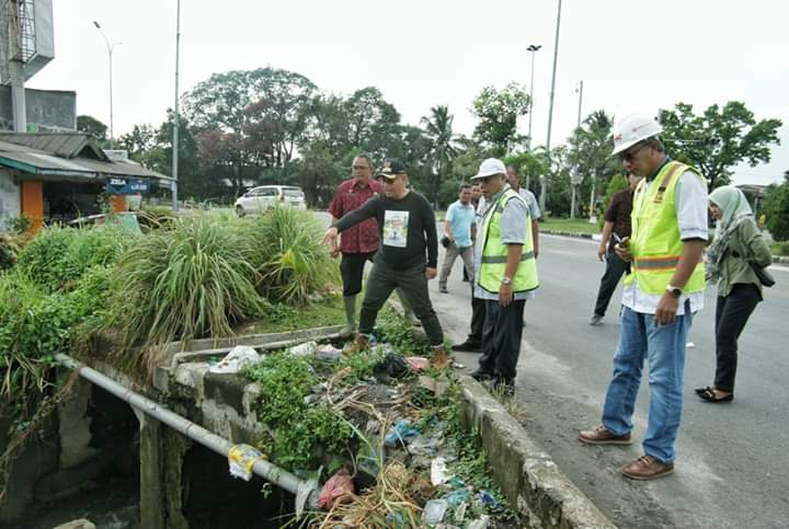 Plt Walikota Medan Tinjau Sungai Bederah