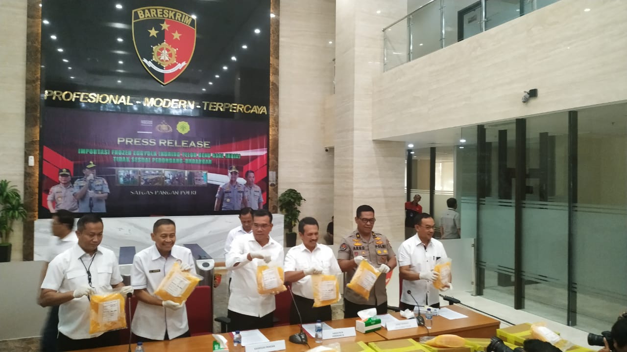 Sindikat Perdagangan Kuning Telur Asin Ilegal dari India Senilai Rp1 M Digagalkan