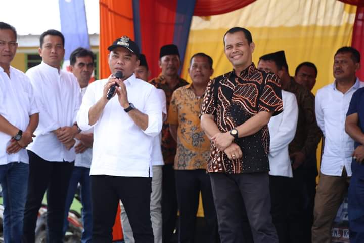 Pelantikan Komite Sekolah Panai Hilir, Bupati Berniat Angkat Kesejahteraan Guru